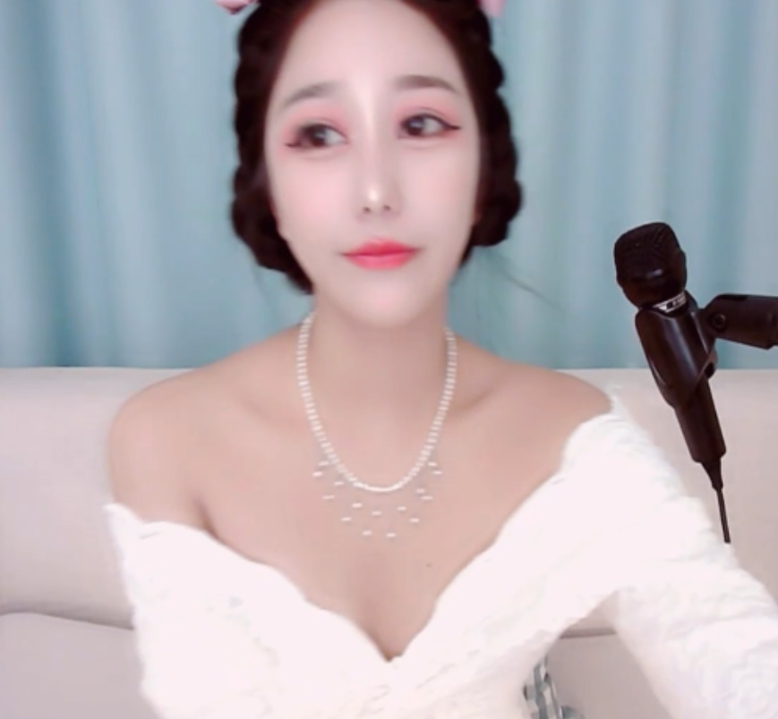 CB站最新视频:meow7V5.23G,粉丝热议收藏