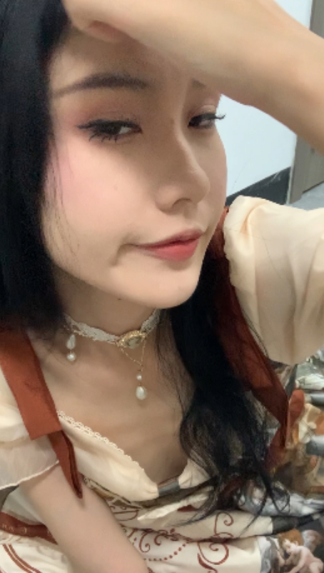 易直播新节目《胆胆》38v15.3g主演,剧情扣人心弦,尺度适中,百度下载收藏量飙升