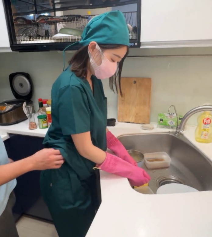 台湾反差瑜伽教练ssrpeach视频合集：117v22.2G，压缩存档，快乐杯优惠券领取