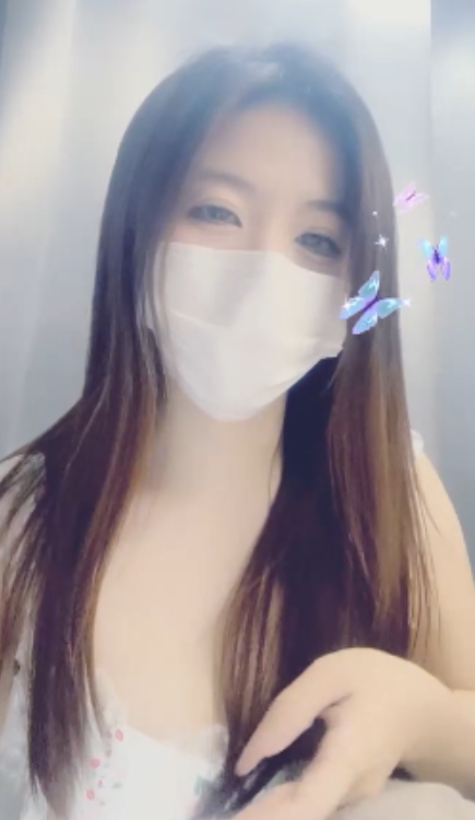 大罩杯学妹偷播宿舍神秘视频91v40g，百度ED2K收藏不睡觉