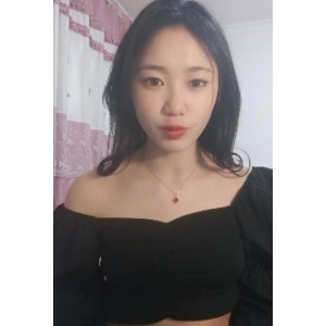 ```markdown[转载搬运]半糖主播顶点大合集[52V+38.8G][百度盘]在这个[转载搬运]的视频合集中，半糖主播顶点成为了焦点。她以一种独特的方式吸引了观众的注意。其实之前在学校里，她就展现出了与众不同的魅力。顶点，一个名字，一个身影。她的外貌让人过目难忘，不需要过多的形容词，只需一眼就能让人记住。以致于脚踩高跟的她在现场频频摔脚滑，却依旧保持着优雅。这个视频合集包含了52个视频，总共