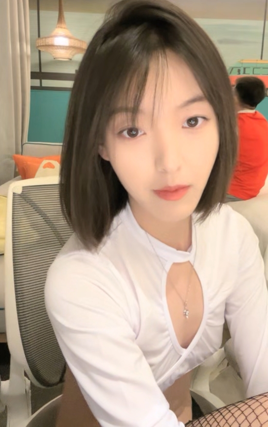 《熙颜：有趣的灵魂绿转黄》视频106集，每集时长149分钟，百度、ED2K热播！