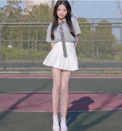 小花：三次元美少女MMD女神，清纯舞姿动人