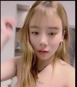 烟酒店收银员欣欣月儿自拍特写，13个视频5.6G，老板娘熟女风采尽显