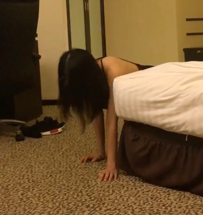 大神Dogmaster指导香港女小狗,视频收藏量破纪录