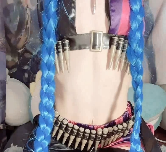 神秘飞机场福利姬：900m点击视频盛宴