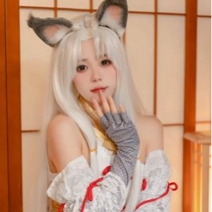 唯美清纯小姐姐团子兔合集2V1G，短视频与图集410张，自拍更新