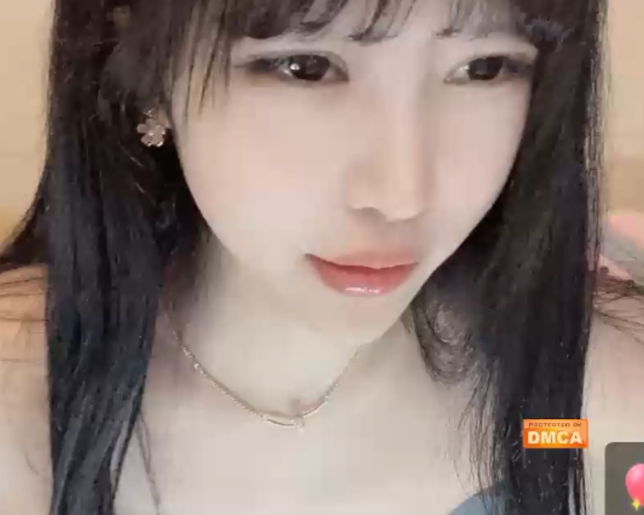 SP站人气粉丝超高MiSSLee01最新合集1V548M，自行打包