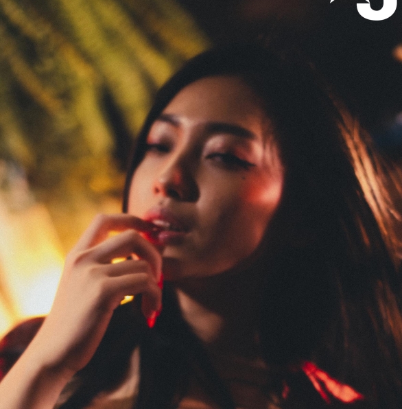 转载百度云性感合集夏暮光14套141V6.45G，四人游与激烈运动