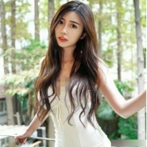 轻熟少女p站户外作品大合集萌汁1V视频，精彩瞬间尽在其中