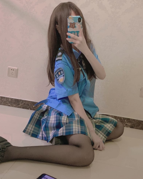 某推嗝崽的码神秘处美少女合集22V370M超粉嫩