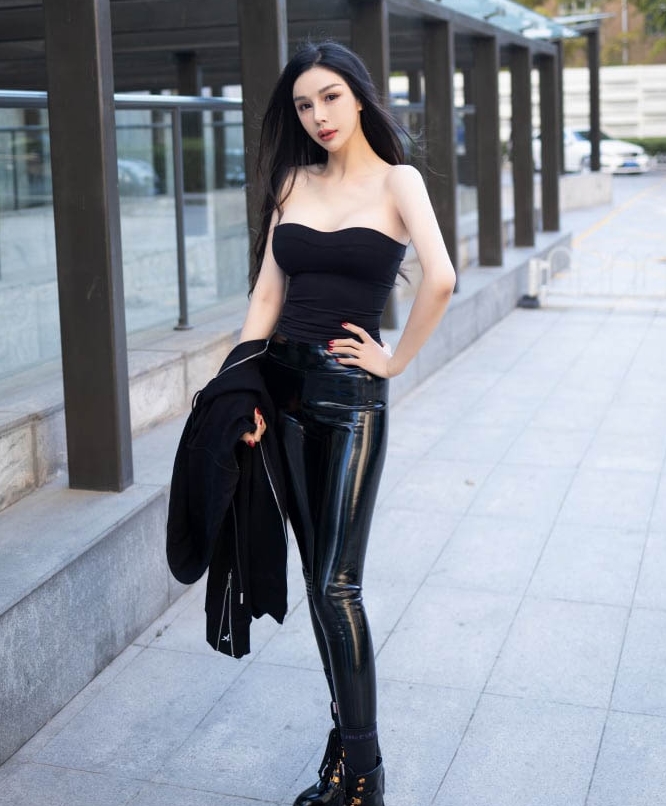 秀人田冰冰超肉感视频27.6G合集37部优质