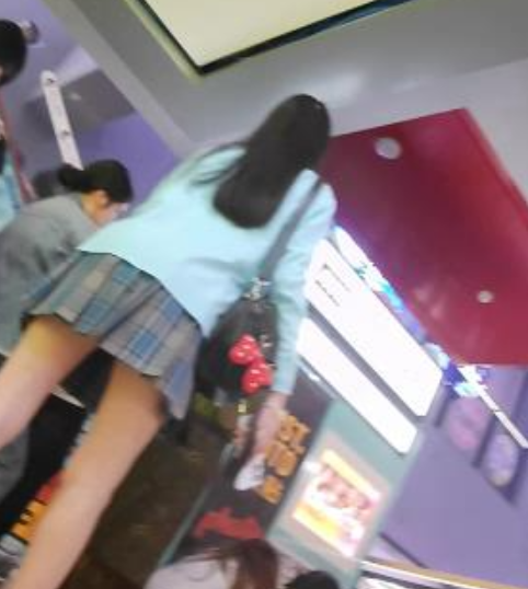 P站热辣长腿JK波点福利116部2.89G晃晕眼