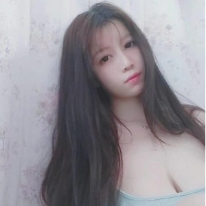 宇霸霸网红家庭主妇赚钱改变命运