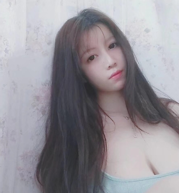 宇霸霸网红家庭主妇赚钱改变命运