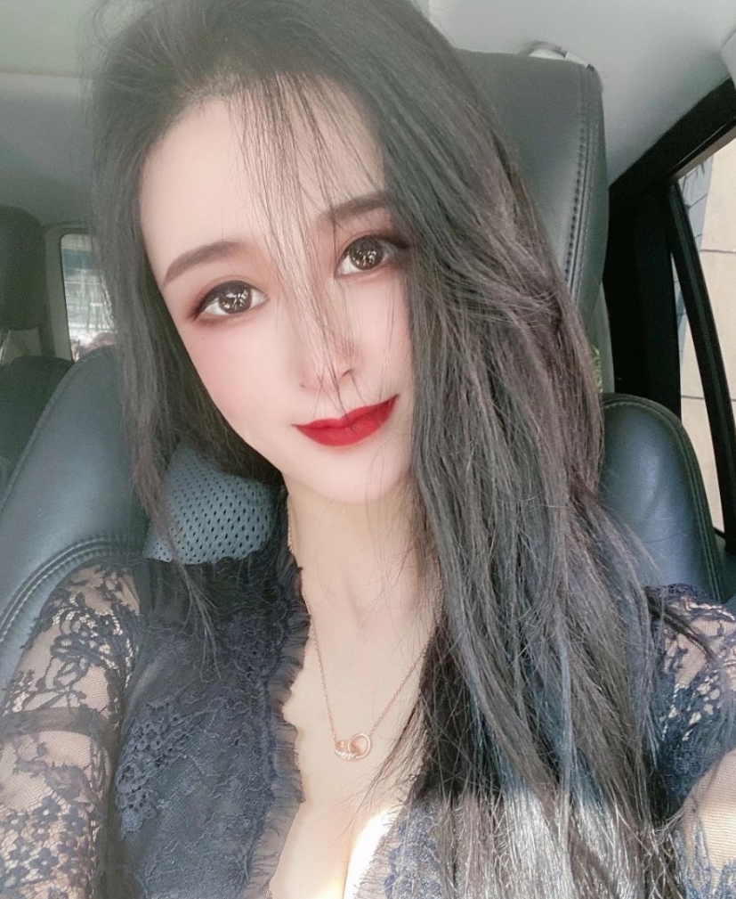 私房圈蔓CC空姐服装私拍31部1.86G绝密展示