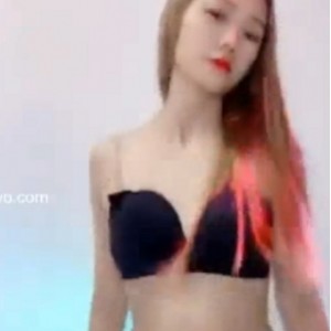 快手燕儿蜜桃臀热舞55部4.94G湿身诱惑