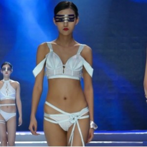 蜜桃臀热裤衣秀舞蹈合集4.7g推特15部珍藏版