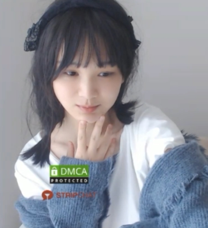 推特粉樱私密视频展示276M太嫩了