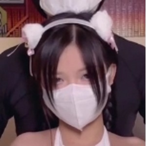 推特喵喵私密视频合集2V1.29G青涩珍藏