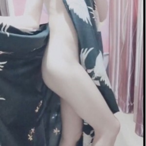 七彩糖果半糖主播朦胧福利合集9部576M霓虹光影