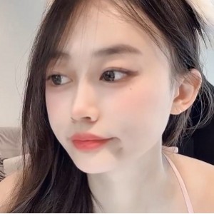 斯特普聊Anan_babe童颜大罩杯直播录屏5V4G绝版珍藏