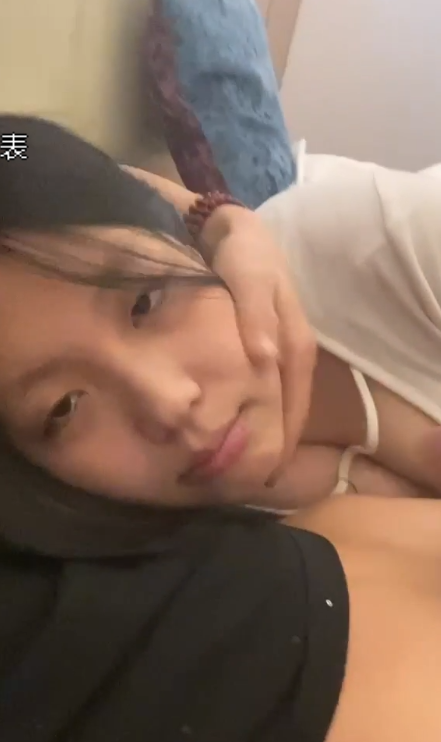 经典推荐童颜大罩杯情侣实战自拍760M珍藏版