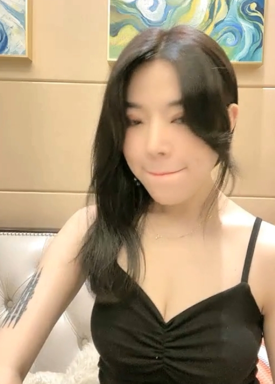 10.2G艺术小雅直播抖音合集50部火辣诱人