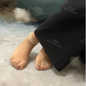 推特大嫂黑丝醉后私拍27G优质