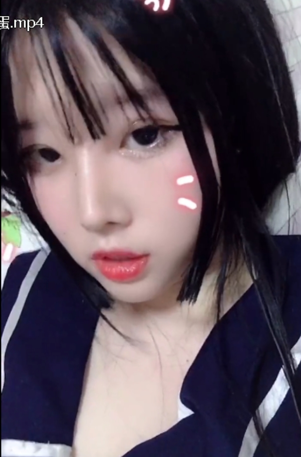 21部超清纯小萌萌妹视频3.4G推特