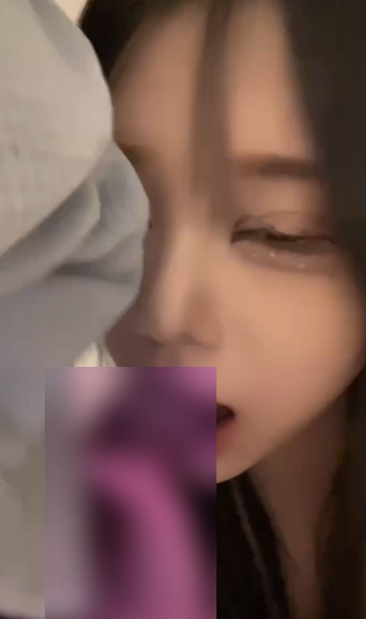 推特嘴艺13部露脸视频505M网红自拍太会玩了