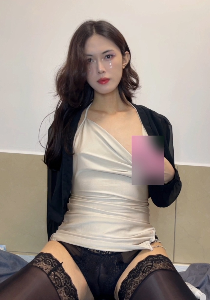 推特伪娘桃子吖合集20部10G绝美