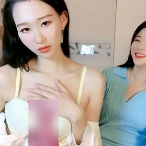 百度云优质尤物姐妹花私密视频1部2.12G黑丝互动太撩人