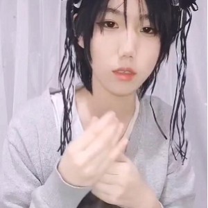 3.2G推特韵韵FL姬露脸高跟鞋狐狸尾巴4部盘亮条顺